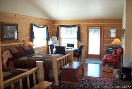 Bad Rock Bed And Breakfast Inn Колумбия-Фолс Номер фото