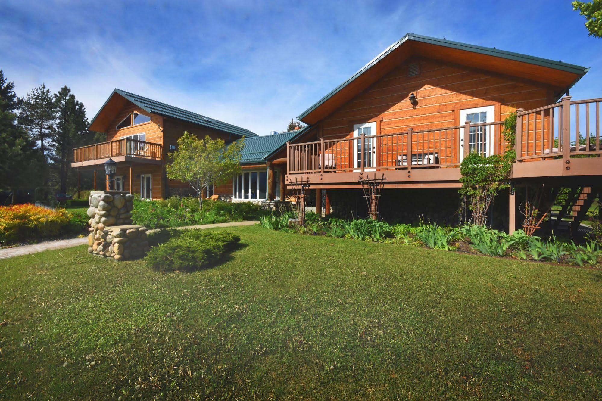 Bad Rock Bed And Breakfast Inn Колумбия-Фолс Экстерьер фото