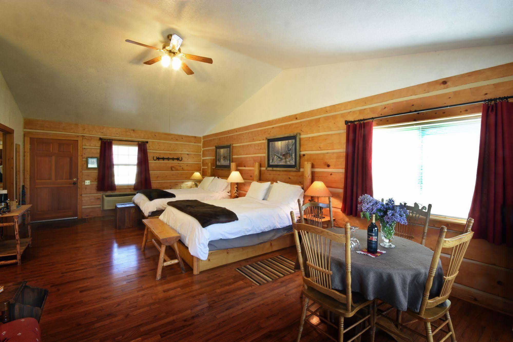 Bad Rock Bed And Breakfast Inn Колумбия-Фолс Экстерьер фото